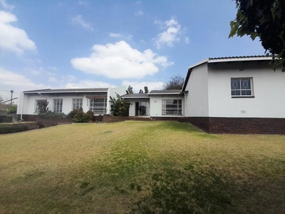 House For Sale In Ridgeway, Johannesburg