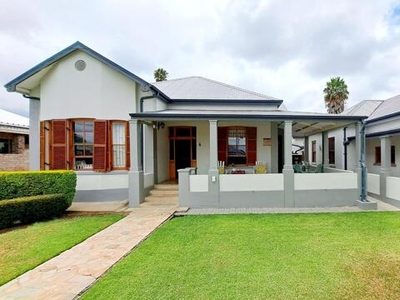House For Sale In Robertson, Western Cape