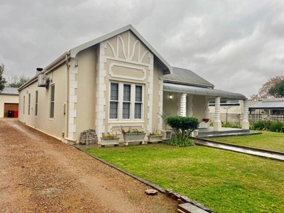 House For Sale In Robertson, Western Cape