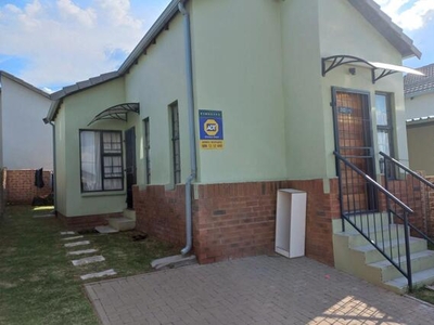 House For Sale In South Hills, Johannesburg
