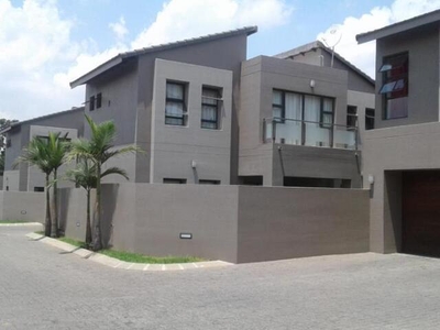 Townhouse For Rent In Glenhazel, Johannesburg