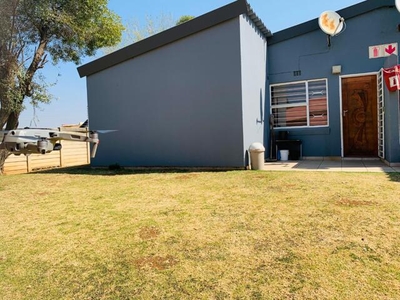 Townhouse For Sale In Naturena, Johannesburg
