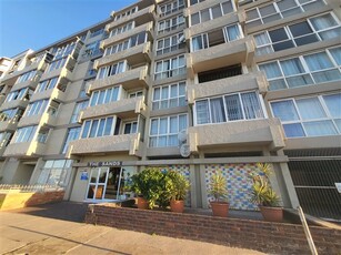 3 Bed Apartment in Humewood