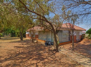 House For Sale in Silverfields, Krugersdorp