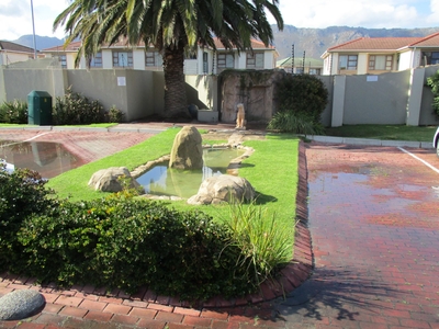 2 Bedroom Apartment for Sale For Sale in Gordons Bay - MR600