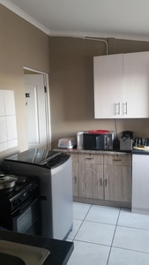 2 Bedroom House To Let in Louwville