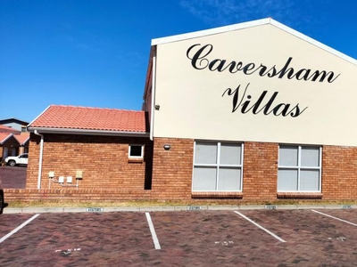2 Bedroom townhouse - sectional to rent in Heathfield, Cape Town
