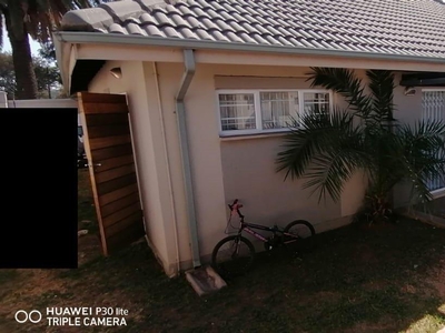 3 Bedroom Townhouse to rent in Die Heuwel