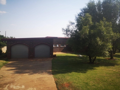 4 Bedroom House to rent in Willemsdal