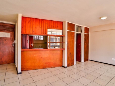 Bachelor apartment in Braamfontein