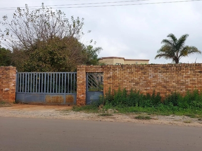 Standard Bank Repossessed 5 Bedroom House for Sale in Glen A