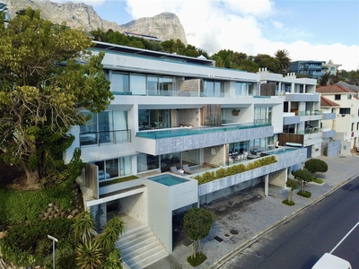 4 Bedroom Apartment For Sale in Camps Bay