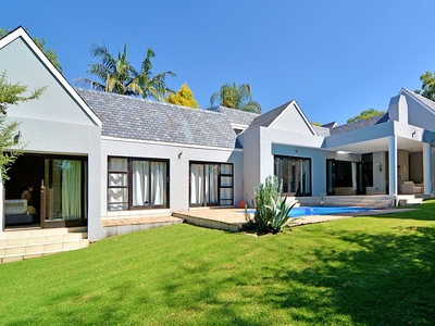 4 Bedroom House To Let in Fourways Gardens