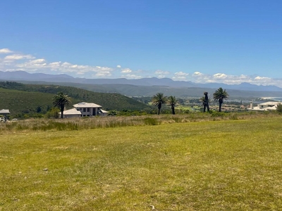 945m² Vacant Land Sold in Baron View