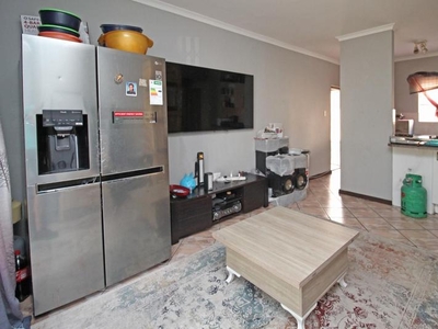 Apartment in Wilgeheuwel For Sale