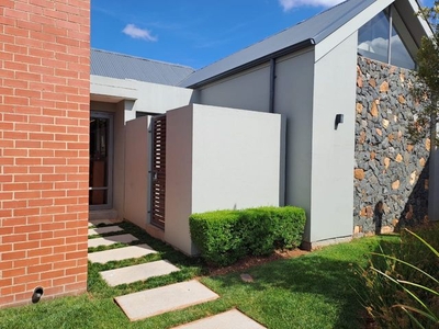 3 Bedroom House To Let in Serengeti Lifestyle Estate