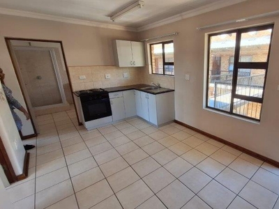 2 Bedroom Apartment for sale in Navalsig | ALLSAproperty.co.za