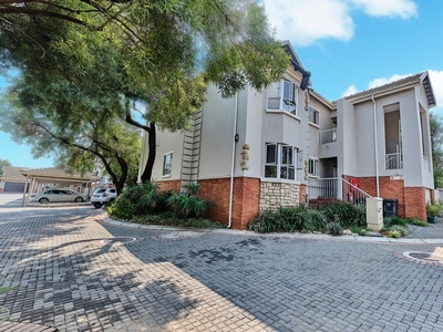 2 Bedroom Apartment To Let in Eagle Canyon Golf Estate