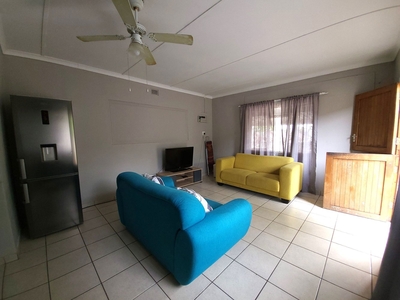 2 bedroom garden apartment to rent in Arboretum (Richards Bay)