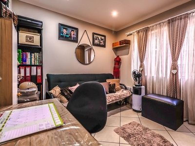 3 bedroom apartment for sale in Mooikloof Ridge