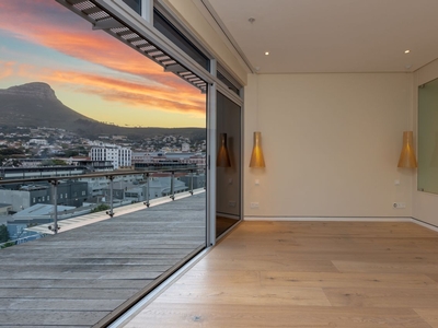 3 Bedroom Apartment To Let in Cape Town City Centre