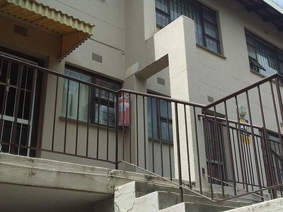 3 Bedroom Duplex For Sale in Margate