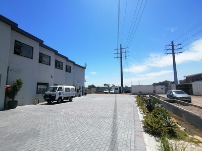 580m² Warehouse For Sale in Montague Gardens
