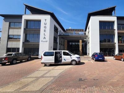 815m² Office To Let in Centurion Central
