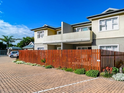 2 Bedroom Apartment Sold in Sedgefield Central