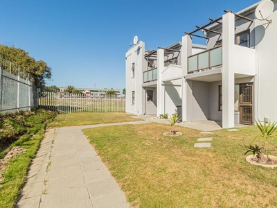 2 Bedroom apartment sold in Golf Course, Parow