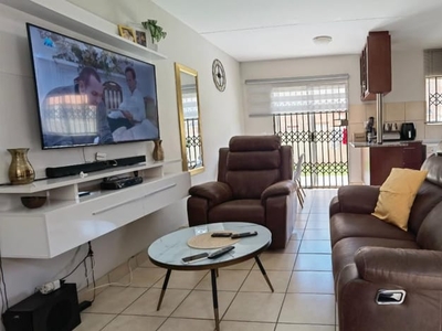 3 Bedroom townhouse - sectional for sale in Annlin, Pretoria