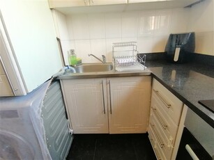 1 Bed Flat in North Beach