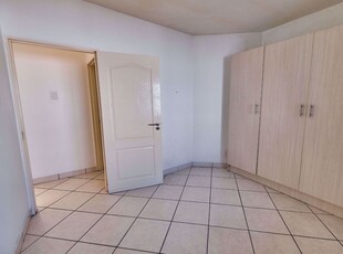 1 bedroom apartment to rent in Athlone Park
