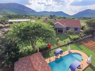 1.5 ha Farm in Rustenburg Central