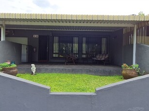 2 Bed Simplex in Uvongo