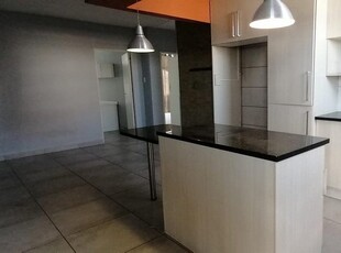 3 Bedroom flat rented in Arcadia, Pretoria