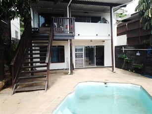 4 Bed Townhouse in Amanzimtoti