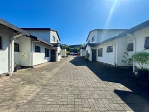 4 Bed Townhouse in Uvongo