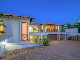 7 Bed House in Umhlanga Rocks