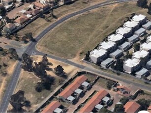 7 015 m² Land available in Kyalami