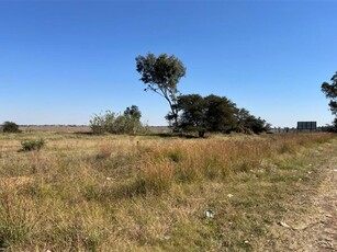 8 908 m² Land available in Unitas Park