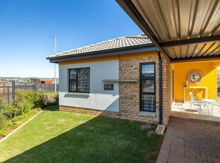 House in Philip Nel Park For Sale