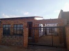 2 Bedroom House for Sale and to Rent For Sale in Soweto - MR