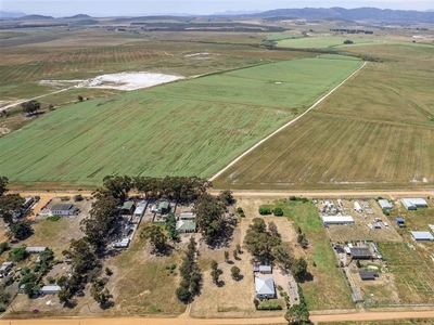 2037 m² Land available in Malmesbury