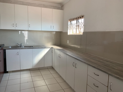 3 bedroom house to rent in Woodview