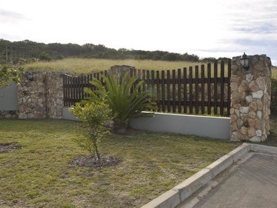 4008 m² Land available in Island View