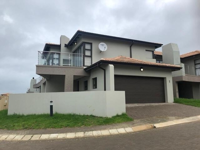 Townhouse For Rent In Winterstrand, East London