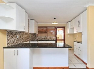 3 Bedroom house in Heldervue For Sale