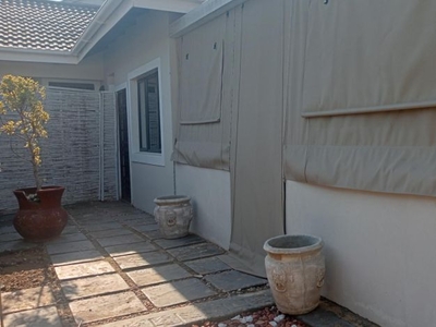 1 Bedroom flat to rent in Somerset Park, Umhlanga