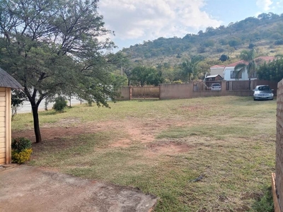 1103 m² Land available in Geelhoutpark